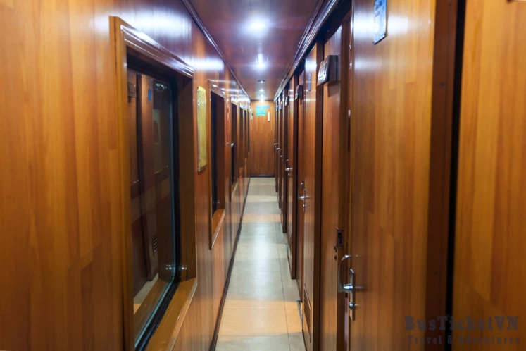 ET - Pumpkin Express Train Hanoi to Sapa - Private cabin - Slide 3