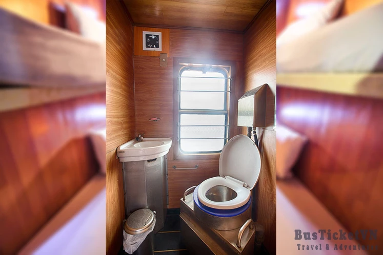 Hanoi to Sapa - ET- Pumpkin Express Hanoi Sapa train - Shared cabin - Slide 6