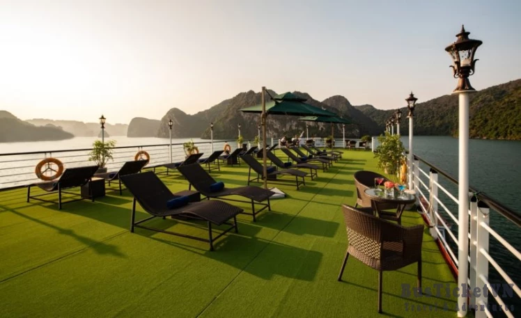 Halong Bay 2 Days on Lacasta Regal Cruise - Vietnam Cruise & Travel Experiences | BusTicketVN - Slide 4