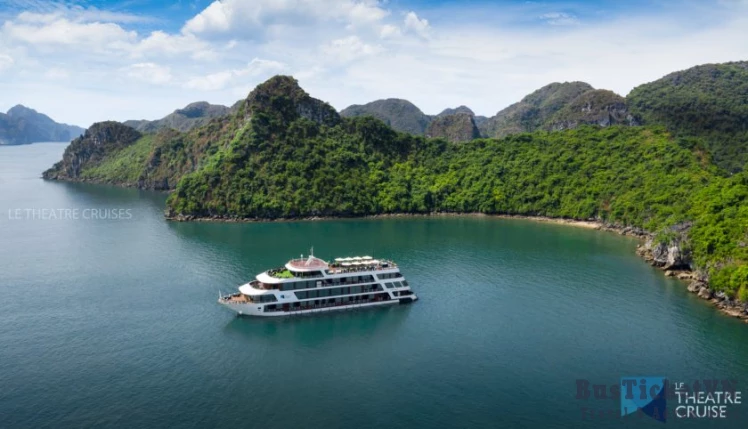 Le Theatre Cruise - Vietnam Cruise & Travel Experiences | BusTicketVN - Slide 2