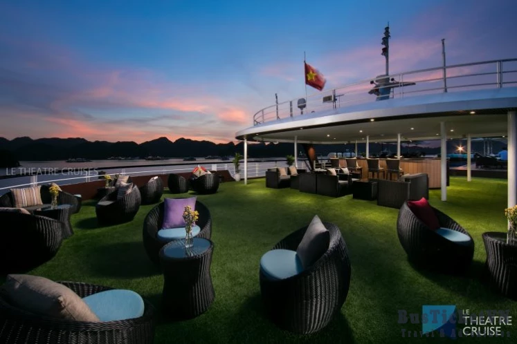 Le Theatre Cruise - Vietnam Cruise & Travel Experiences | BusTicketVN - Slide 5