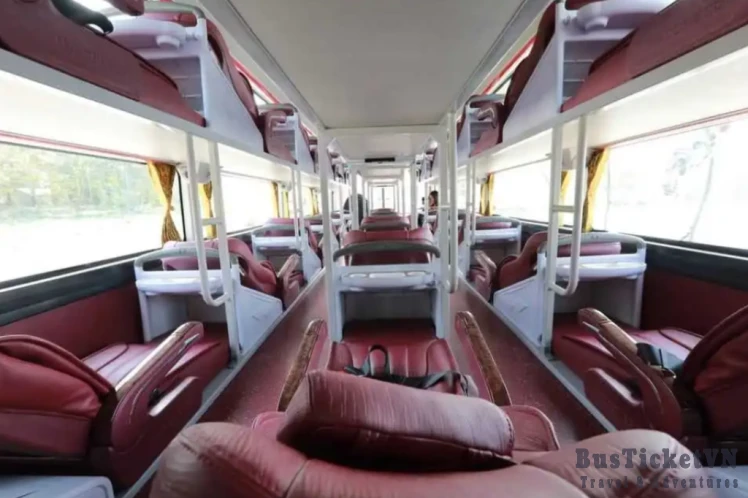 Green bus Hanoi to Sapa - Slide 3