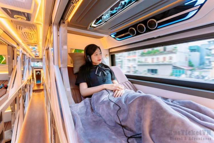 HK Open Tour: Hanoi - Sapa Bus Cabin Bus - Slide 5