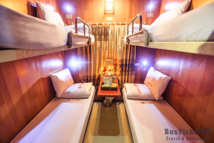 Hanoi to Sapa - ET- Pumpkin Express Hanoi Sapa train - Shared cabin - Slide 1