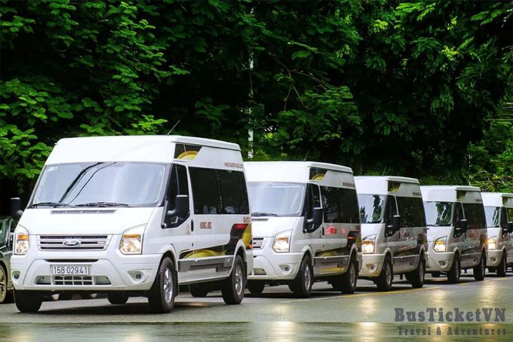 Hanoi Airport to Halong Bay transfer - Shared car service - Slide 1