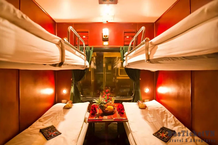 Victoria Express train Hanoi to Sapa - Private cabin - Slide 6