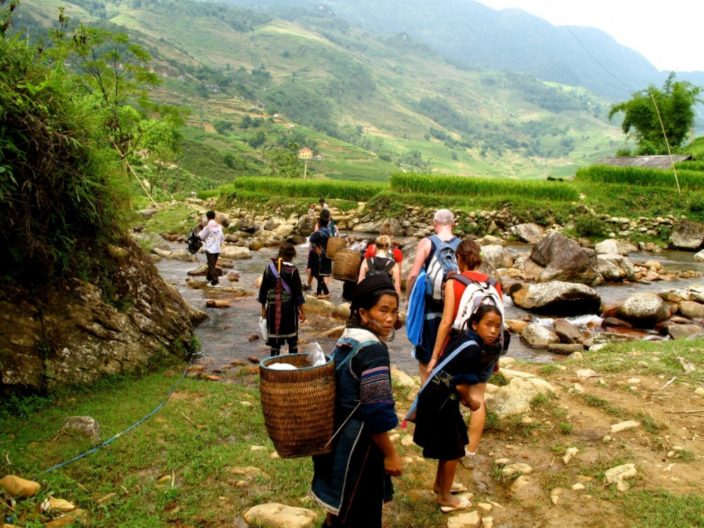 Sapa Trekking Tour - 2 Days With HomeStay